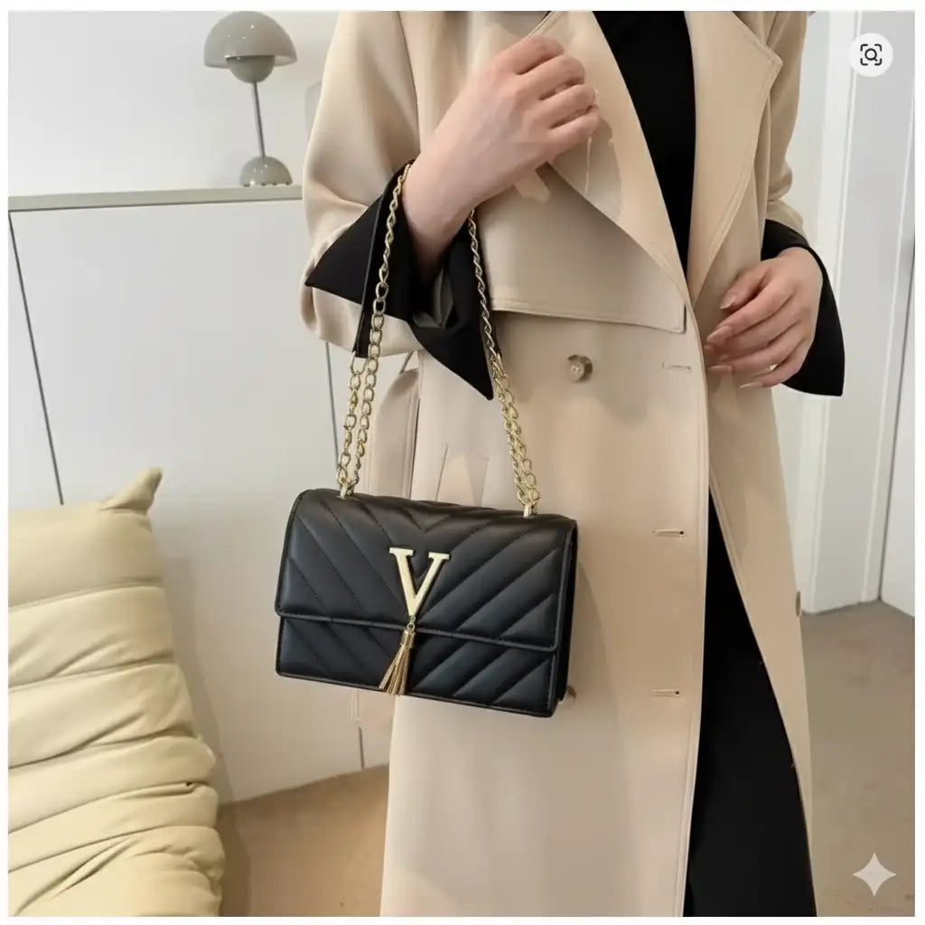 Luxury Quilted Crossbody Bag with Gold Chain – Faux Leather Shoulder Purse