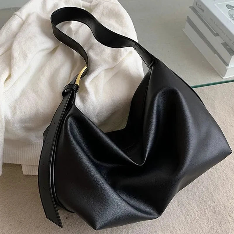 Soft Vegan Leather Shoulder Bag – Spacious Slouchy Tote with Inner Compartments
