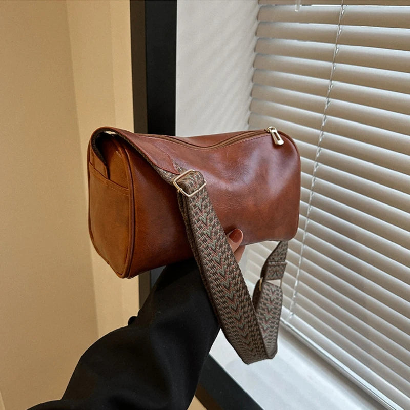 classic pillow shaped vintage faux leather shoulder purse